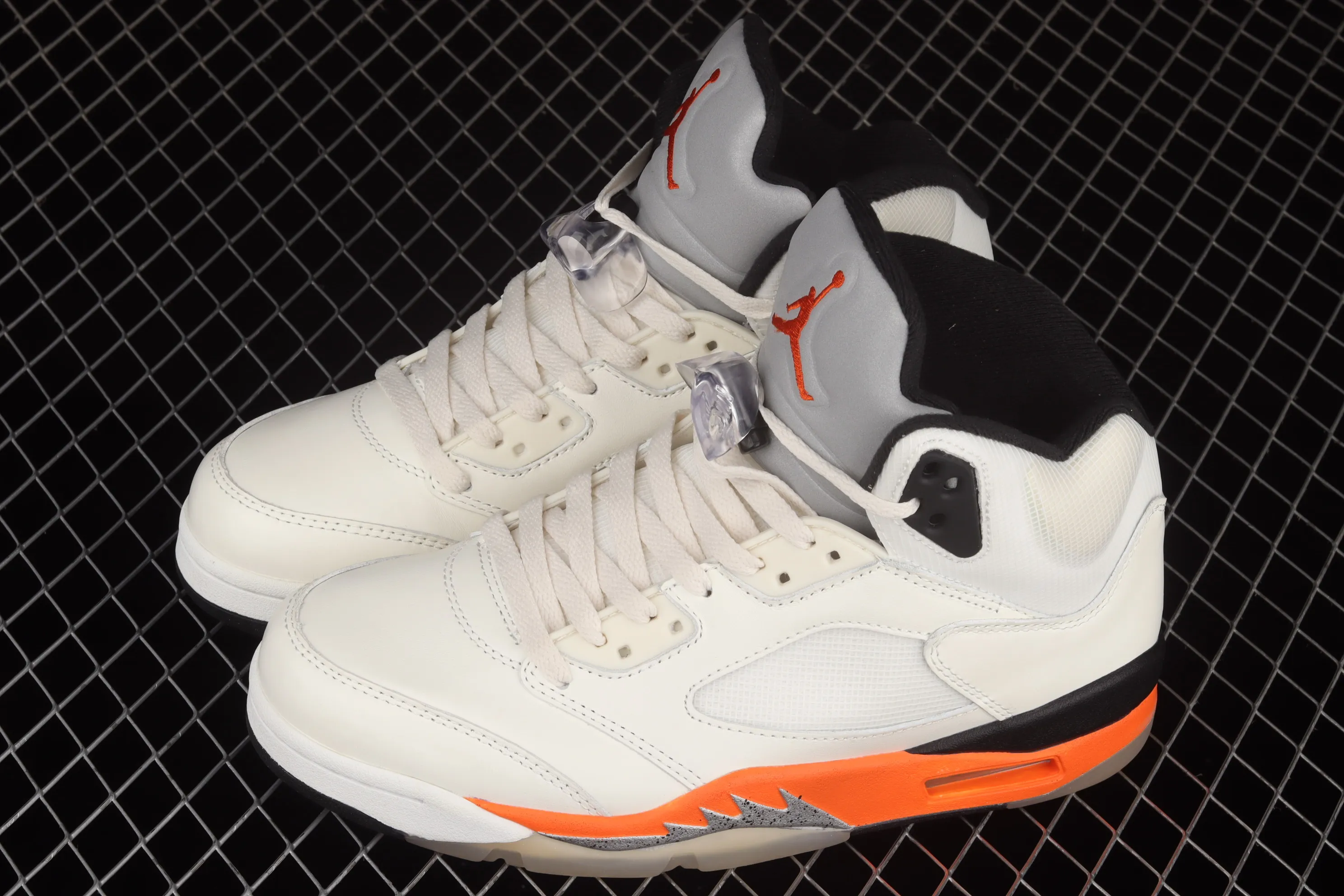 All categories Air Jordan Jordan series basketball shoes Air Jordan 5 pure original version Air Jordan 5 "Total Orange" AJ5 Joe 5 white buckle DC1060-100
